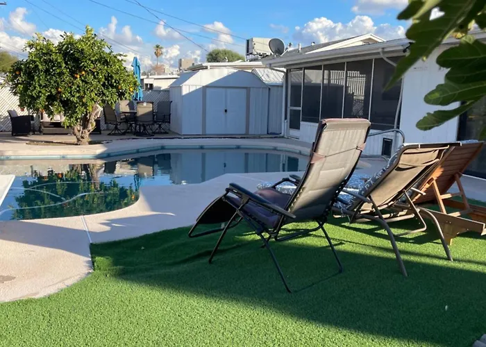 Cozy With Sparkling Pool/pet Friendly Holiday home Mesa