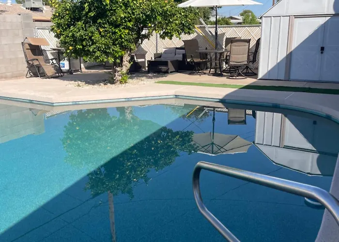Cozy With Sparkling Pool/pet Friendly Holiday home Mesa
